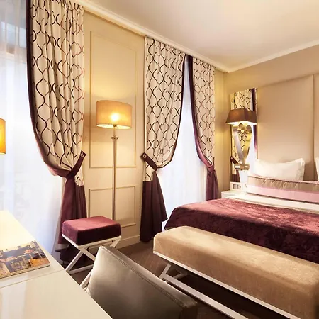 Hotel Galileo Champs Elysees-3